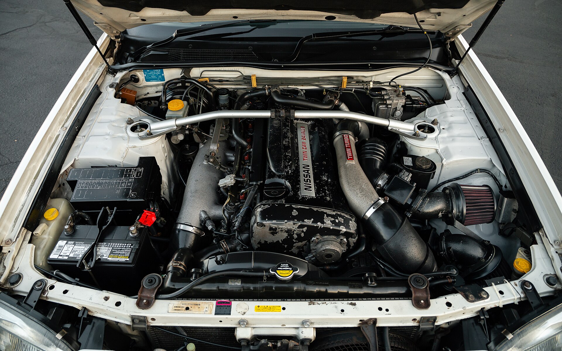 Nissan RB26DETT engine