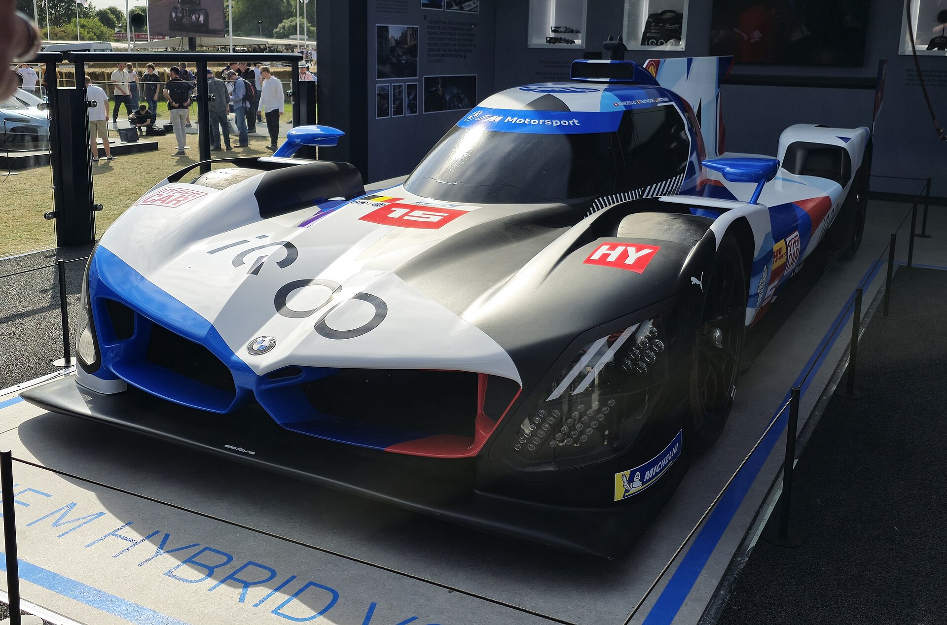 BMW M Hybrid V8